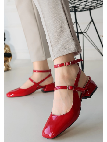 Karmi Kırmızı Rugan Topuklu Kemerli Ayakkabı Karmi Kırmızı Rugan Topuklu Kemerli Ayakkabı