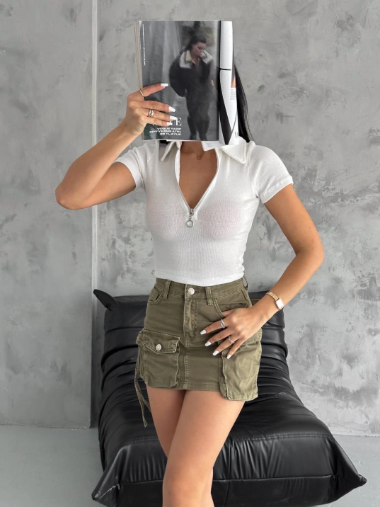 kaşkorse yaka fermuarlı bluz beyaz kaşkorse yaka fermuarlı bluz beyaz