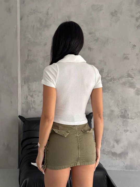 kaşkorse yaka fermuarlı bluz beyaz kaşkorse yaka fermuarlı bluz beyaz