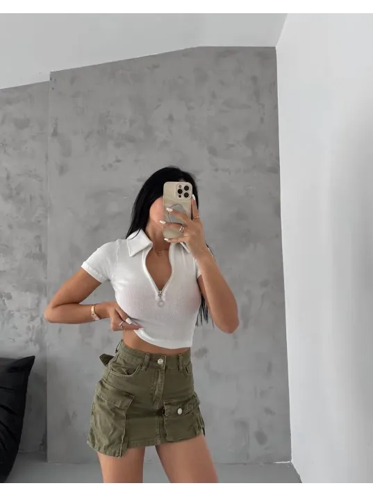 Kaşkorse Yaka Fermuarlı Bluz Beyaz