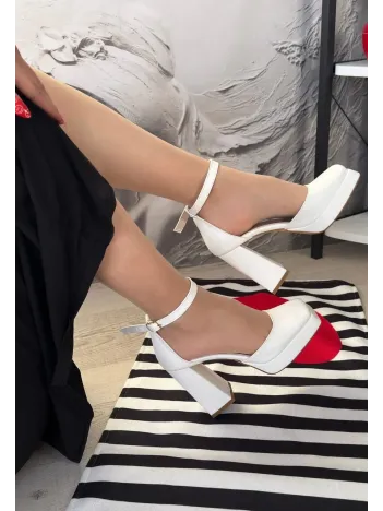 Kawer Beyaz Cilt Topuklu Ayakkabı Kawer Beyaz Cilt Topuklu Ayakkabı