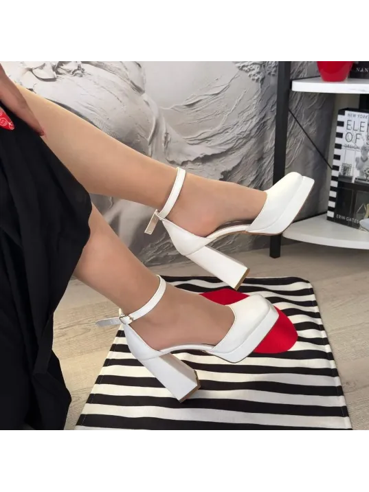 Kawer Beyaz Cilt Topuklu Ayakkabı Kawer Beyaz Cilt Topuklu Ayakkabı