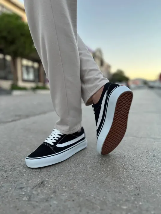 Kb-v1 Kuback Siyah Beyaz Detaylı Günlük Erkek Ayakkabı Kb-v1 Kuback Siyah Beyaz Detaylı Günlük Erkek Ayakkabı