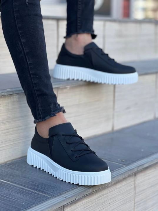 KB-X502  Kuback Siyah Cilt Yüksek Beyaz Taban Bağcık Detaylı Lastikli Günlük Erkek Ayakkabı KB-X502  Kuback Siyah Cilt Yüksek Beyaz Taban Bağcık Detaylı Lastikli Günlük Erkek Ayakkabı