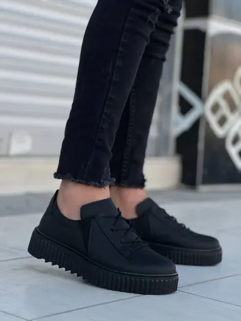 Kb-x502  Kuback Siyah Cilt Yüksek Siyah Taban Bağcık Detaylı Lastikli Günlük Erkek Ayakkabı