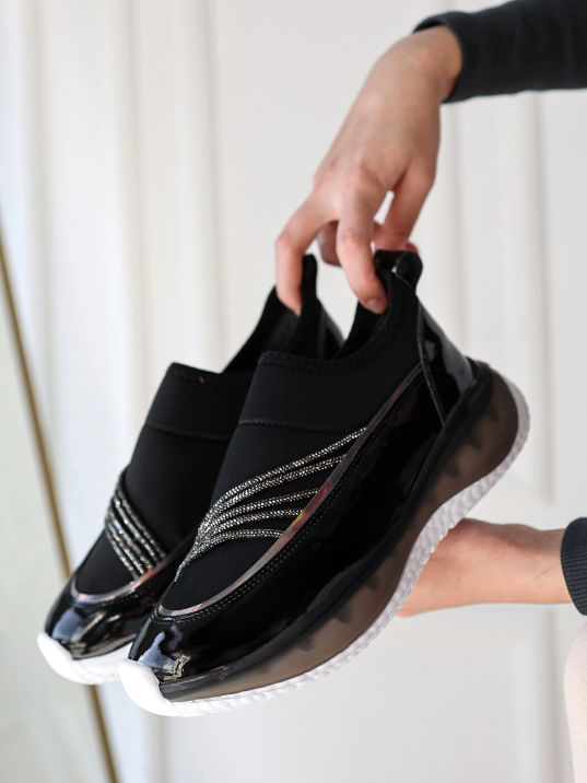 Keita Siyah Rugan Streç Detaylı Spor Ayakkabı Keita Siyah Rugan Streç Detaylı Spor Ayakkabı