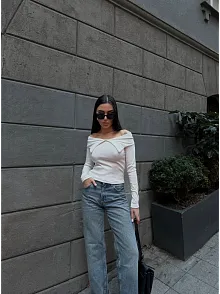 Kelebek Yaka Uzun Kol Bluz Beyaz