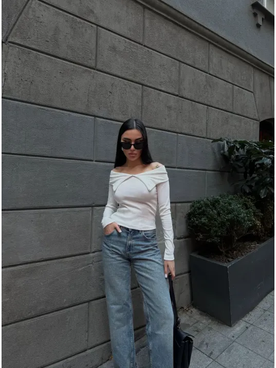 Kelebek Yaka Uzun Kol Bluz Beyaz