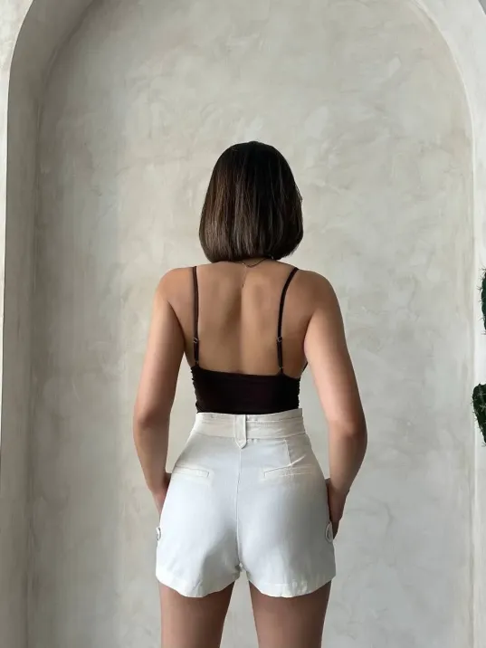 Kemer Detaylı Gabardin Şort Krem S25289