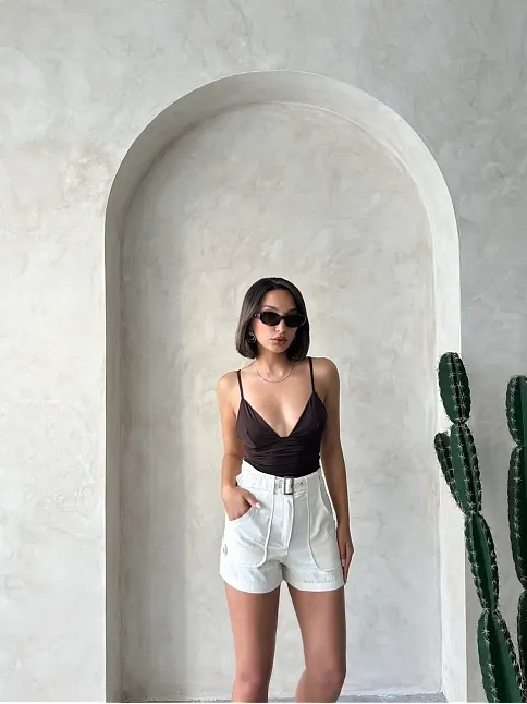 Kemer Detaylı Gabardin Şort Krem S25289