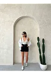 Kemer Detaylı Gabardin Şort Siyah S25289