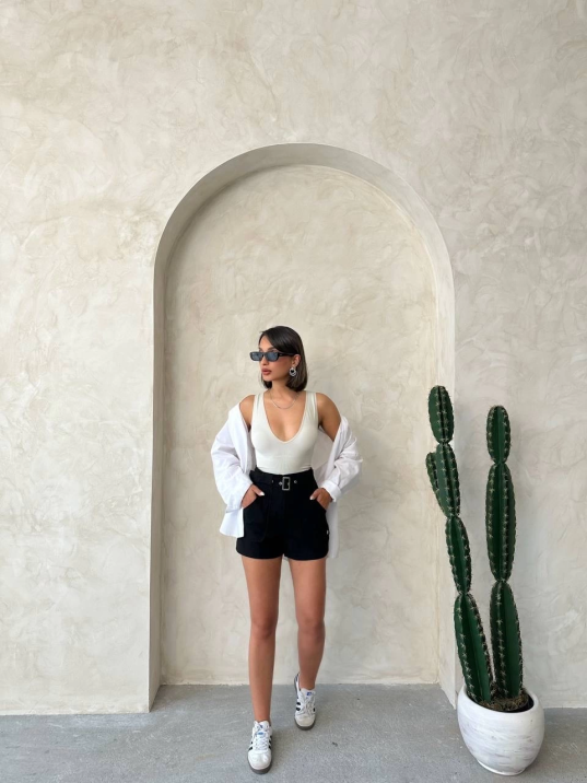 Kemer detaylı gabardin şort siyah s25289 Kemer detaylı gabardin şort siyah s25289