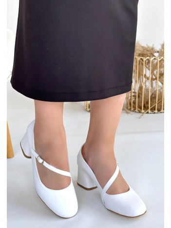 Kier Beyaz Cilt Topuklu Ayakkabı Kier Beyaz Cilt Topuklu Ayakkabı