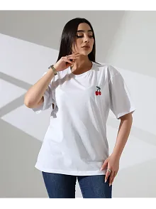 Kiraz İşlemeli Tişört