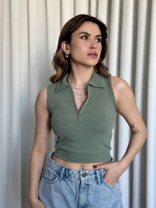 Kısa Fermuarlı Crop