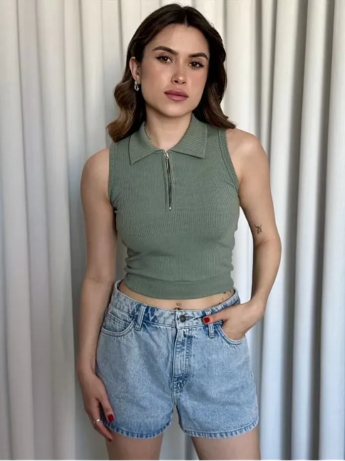 Kısa Fermuarlı Crop