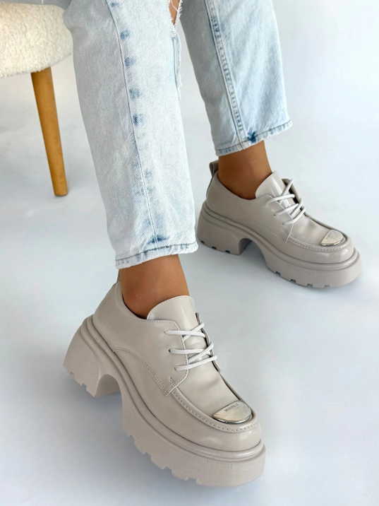 Kiya Bej Rugan Dolgu Topuk Oxford Ayakkabı Kiya Bej Rugan Dolgu Topuk Oxford Ayakkabı