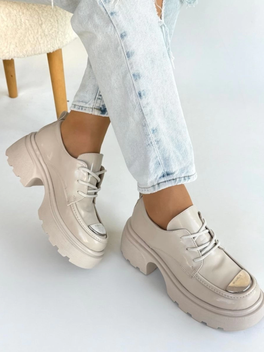 Kiya Bej Rugan Dolgu Topuk Oxford Ayakkabı Kiya Bej Rugan Dolgu Topuk Oxford Ayakkabı