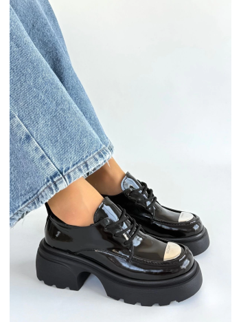 Kiya Siyah Rugan Dolgu Topuk Oxford Ayakkabı Kiya Siyah Rugan Dolgu Topuk Oxford Ayakkabı