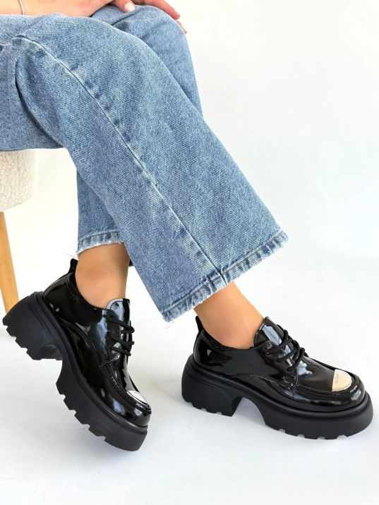 Kiya Siyah Rugan Dolgu Topuk Oxford Ayakkabı Kiya Siyah Rugan Dolgu Topuk Oxford Ayakkabı