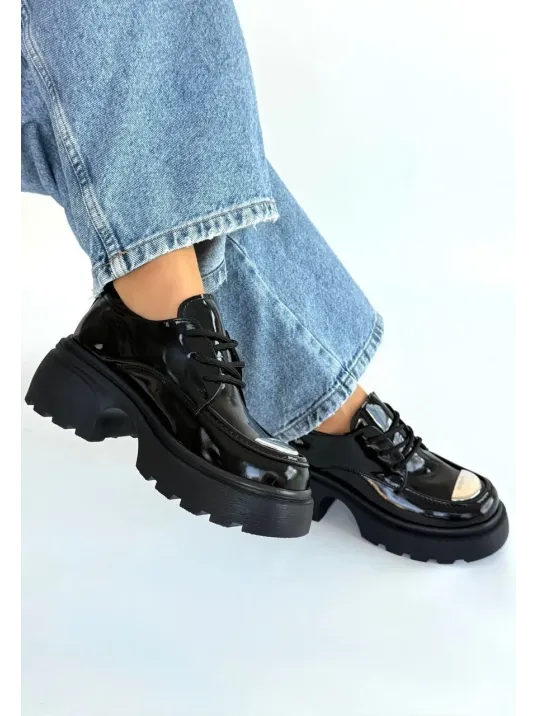 Kiya Siyah Rugan Dolgu Topuk Oxford Ayakkabı Kiya Siyah Rugan Dolgu Topuk Oxford Ayakkabı