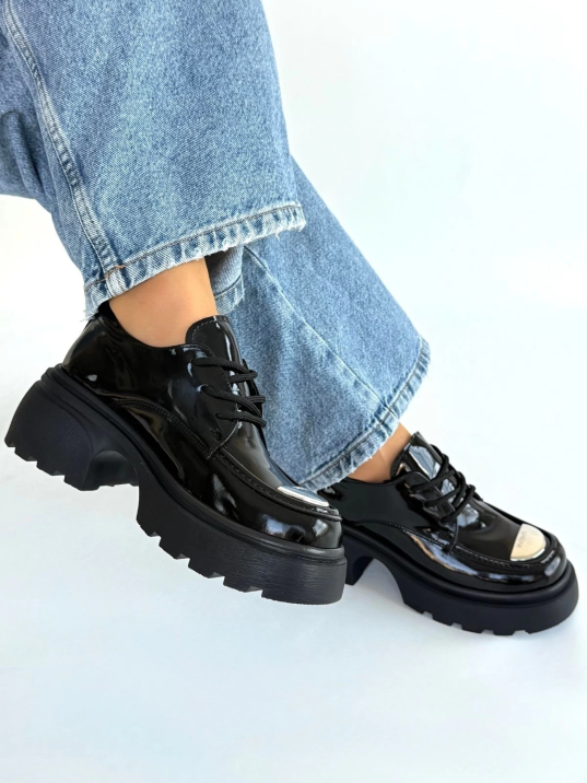 Kiya Siyah Rugan Dolgu Topuk Oxford Ayakkabı Kiya Siyah Rugan Dolgu Topuk Oxford Ayakkabı