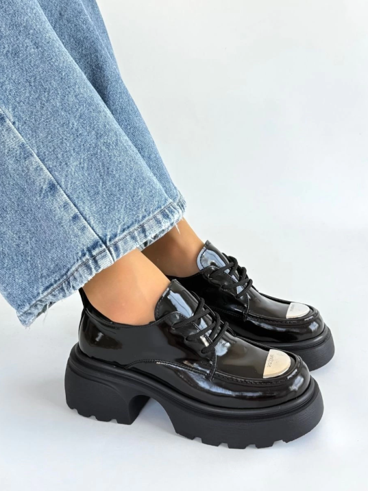 Kiya Siyah Rugan Dolgu Topuk Oxford Ayakkabı Kiya Siyah Rugan Dolgu Topuk Oxford Ayakkabı