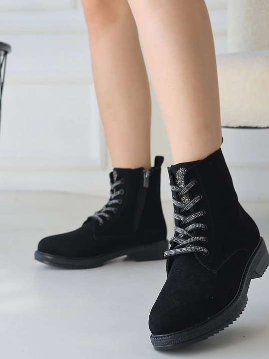 Kolly Siyah Süet Bağcıklı Bot Kolly Siyah Süet Bağcıklı Bot