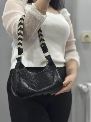 Kraş Siyah Cilt Çanta