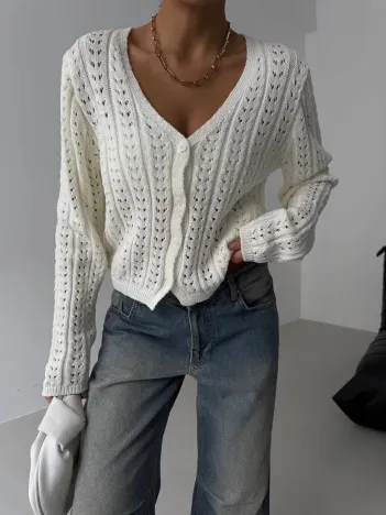 Küçük Düğmeli Küçük Örgülü Triko Hırka Beyaz