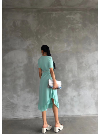 Kuşaklı elbise Kuşaklı elbise