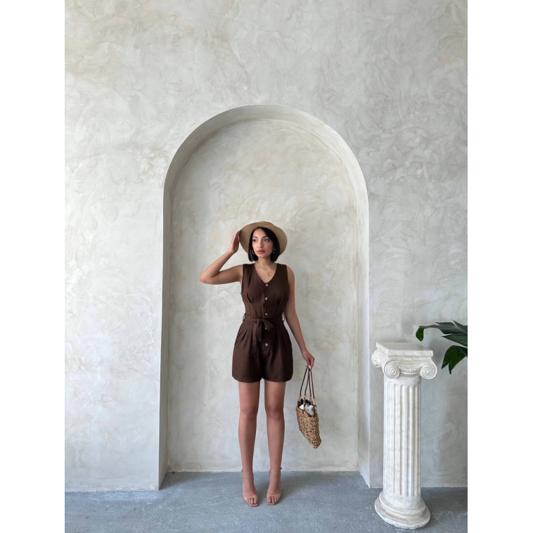 Kuşaklı şortlu tulum Kuşaklı şortlu tulum