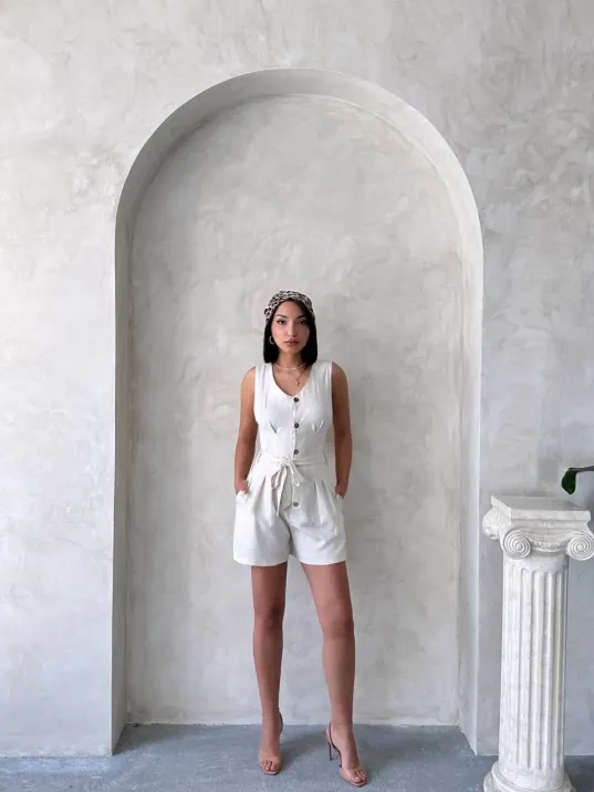 Kuşaklı Şortlu Tulum