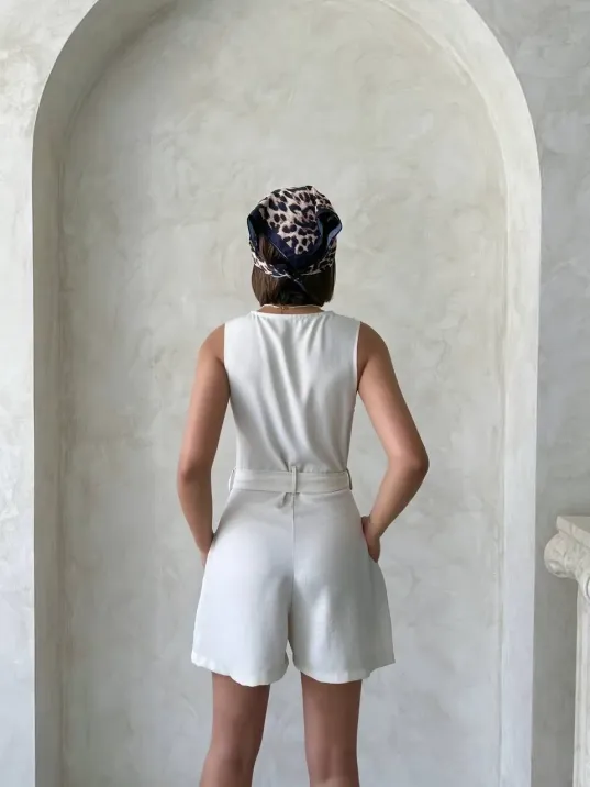 Kuşaklı Şortlu Tulum