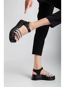 Lalen Siyah Kemerli Sandalet