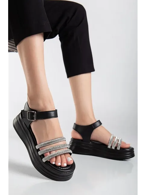 Lalen Siyah Kemerli Sandalet
