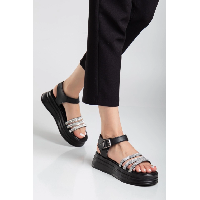 Lalen Siyah Kemerli Sandalet Lalen Siyah Kemerli Sandalet