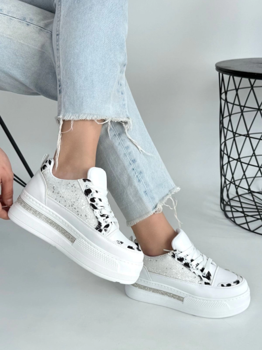 Lawin Beyaz Cilt Beyaz Simli Bağcıklı Spor Ayakkabı Lawin Beyaz Cilt Beyaz Simli Bağcıklı Spor Ayakkabı