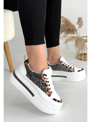 Lawin Beyaz Cilt Siyah Simli Bağcıklı Spor Ayakkabı Lawin Beyaz Cilt Siyah Simli Bağcıklı Spor Ayakkabı