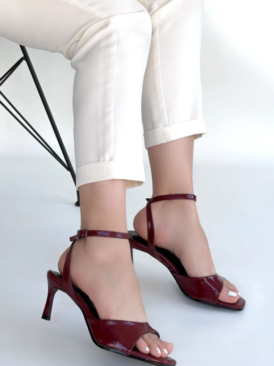 Lenya Bordo Rugan Topuklu Ayakkabı