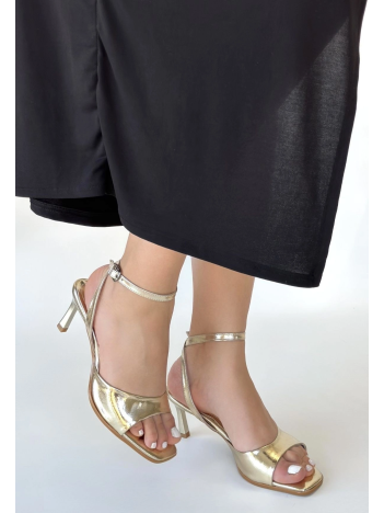 Lenya Gold Rugan Topuklu Ayakkabı