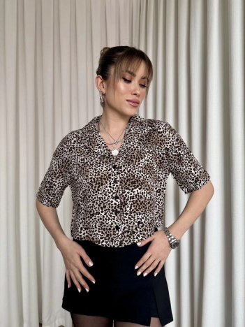 Leopar desenli crop gömlek Leopar desenli crop gömlek