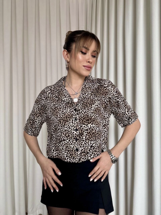 Leopar desenli crop gömlek Leopar desenli crop gömlek
