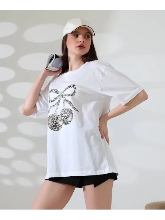 Leopar Desenli Kiraz Baskılı Tişört