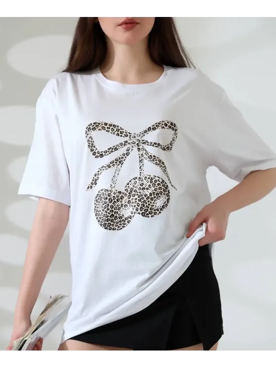 Leopar Desenli Kiraz Baskılı Tişört