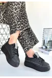 Leope Siyah Cilt Bağcıklı Spor Ayakkabı Leope Siyah Cilt Bağcıklı Spor Ayakkabı