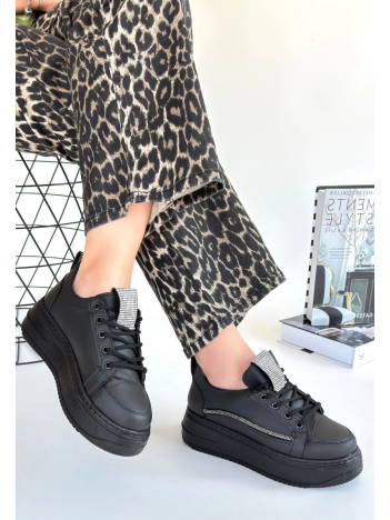 Leope Siyah Cilt Bağcıklı Spor Ayakkabı Leope Siyah Cilt Bağcıklı Spor Ayakkabı