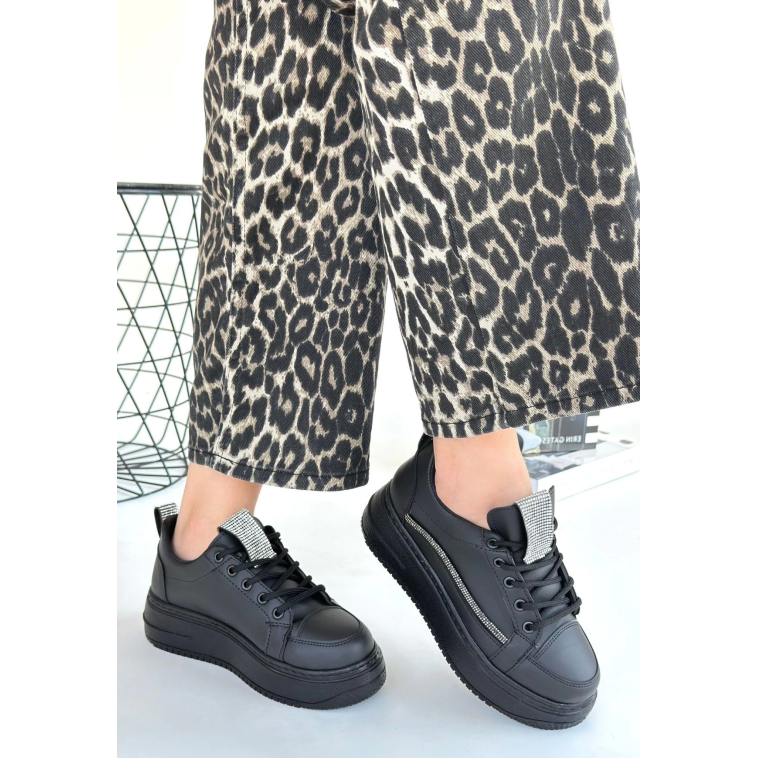 Leope Siyah Cilt Bağcıklı Spor Ayakkabı Leope Siyah Cilt Bağcıklı Spor Ayakkabı