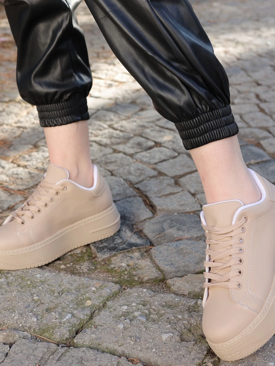 Leran Nude Cilt Bağcıklı Spor Ayakkabı Leran Nude Cilt Bağcıklı Spor Ayakkabı