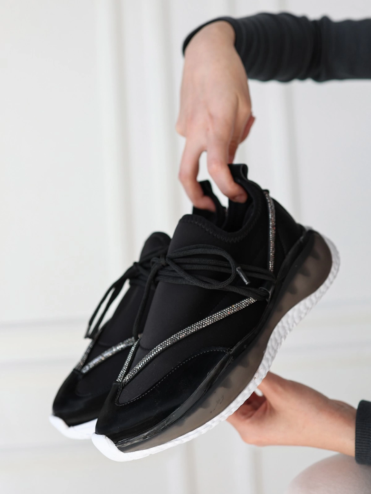 Liney Siyah Rugan Bağcıklı Spor Ayakkabı Liney Siyah Rugan Bağcıklı Spor Ayakkabı